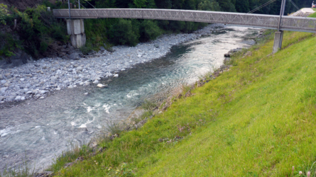 Brücke für die Wanderer und Biker...