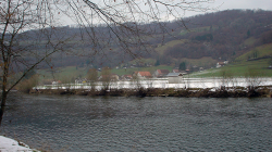 Der Doubs - im Hintergrund Ocourt