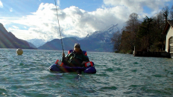 Saisonstart im Januar 2004 im Belly-Boot mit dem Streamer auf die Silbrigen...